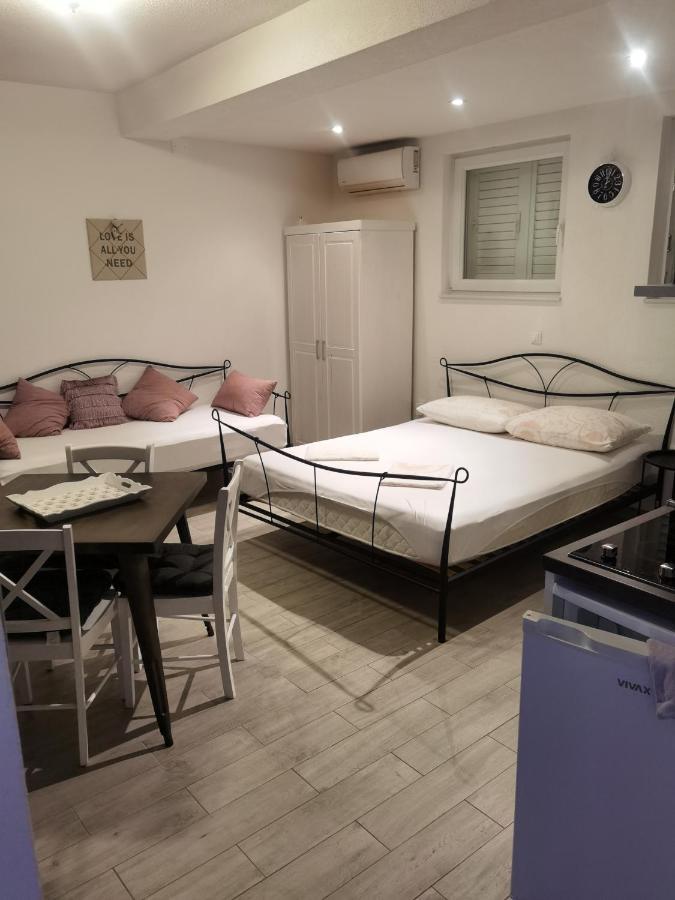 Apartamento Nessa & Meli Makarska Exterior foto